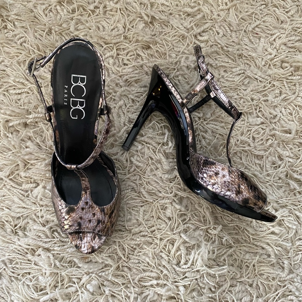 BCBG Silver Metallic Sandals